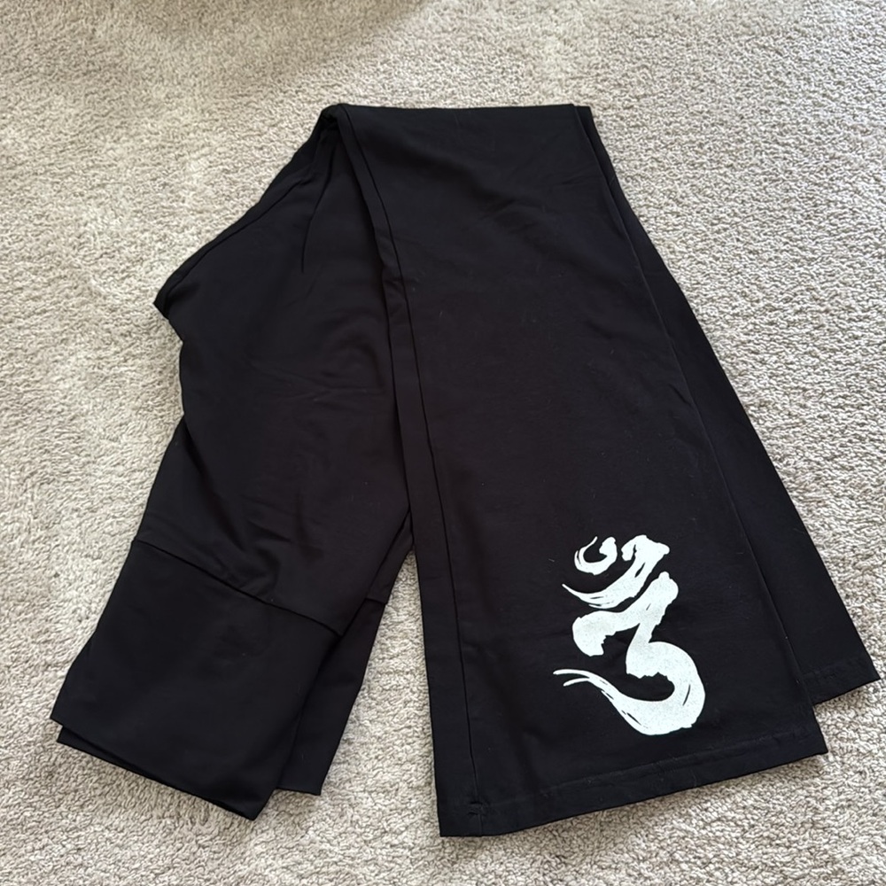 Long Flared OM Leggings-New